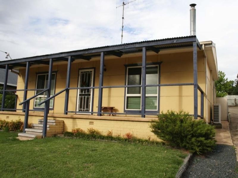 286 Comur Street, Yass NSW 2582