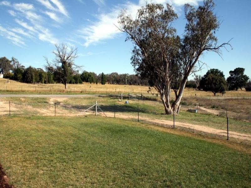 89 Red Hill Road, Bowning NSW 2582