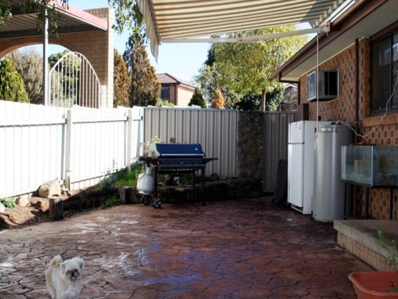 12 Mcbean Parade, Yass NSW 2582