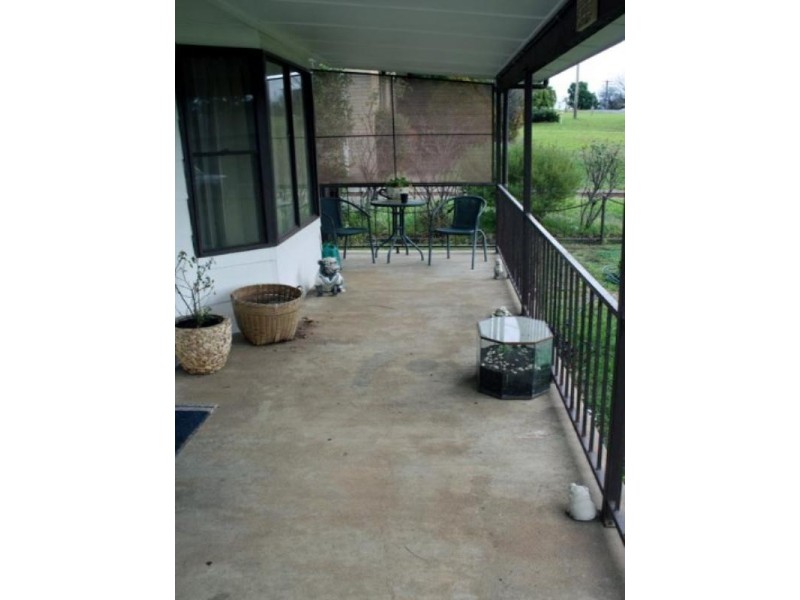 4 Lead Street, Yass NSW 2582