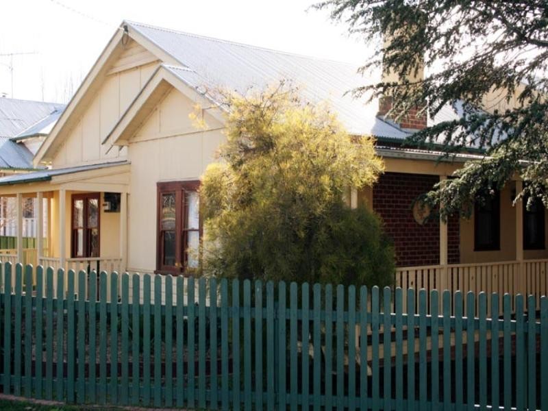21 Mont Street, Yass NSW 2582