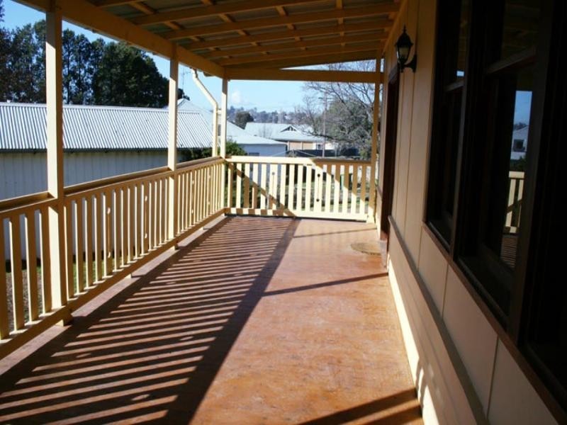 21 Mont Street, Yass NSW 2582