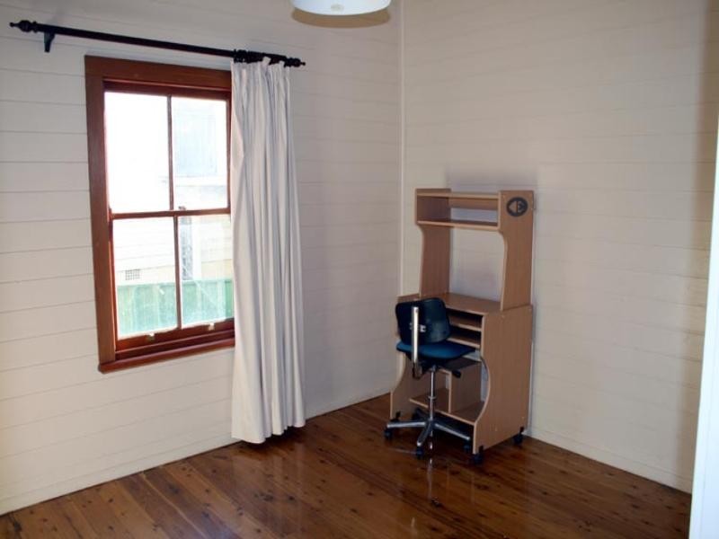 21 Mont Street, Yass NSW 2582