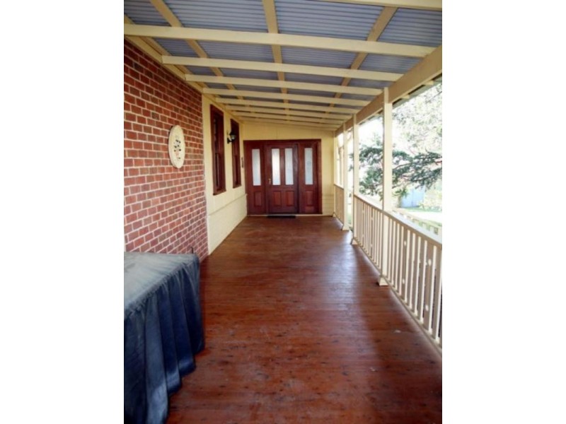 21 Mont Street, Yass NSW 2582