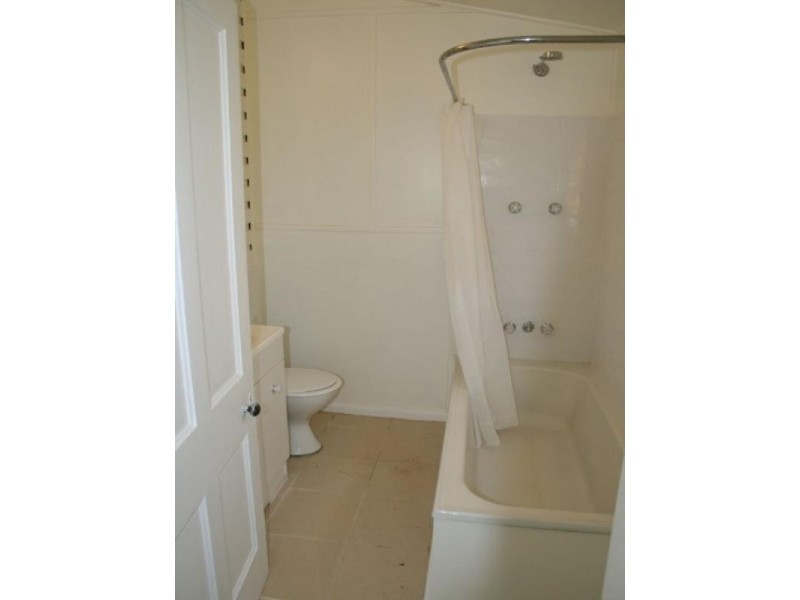 81 Shaw Street, Yass NSW 2582
