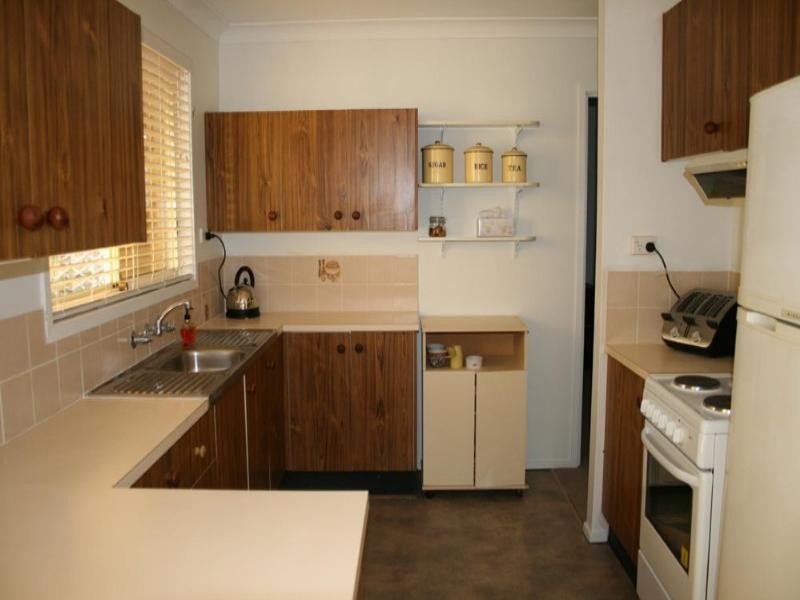 8 Dutton Street, Yass NSW 2582