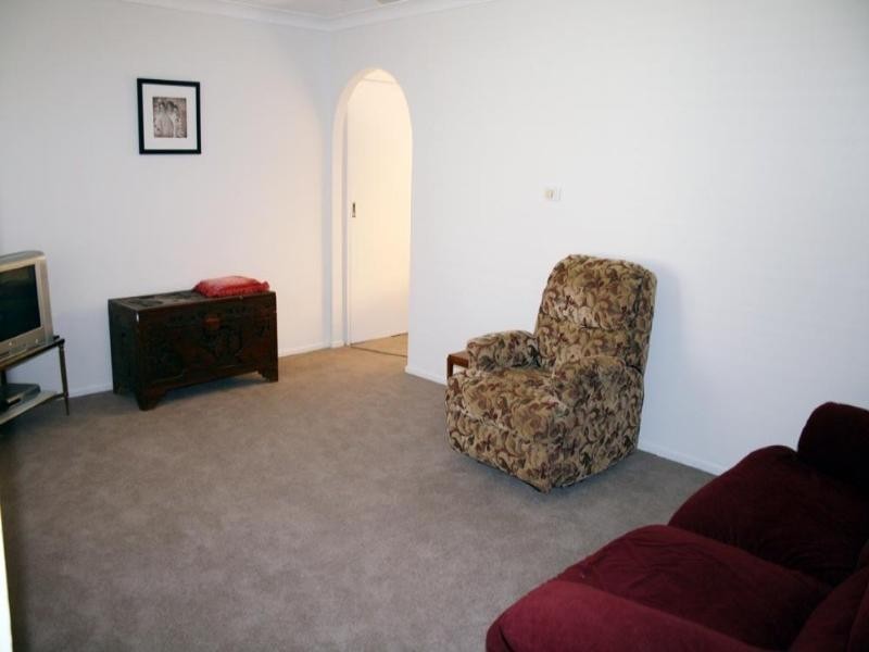 8 Dutton Street, Yass NSW 2582