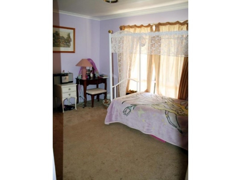 182 Rossi Street, Yass NSW 2582