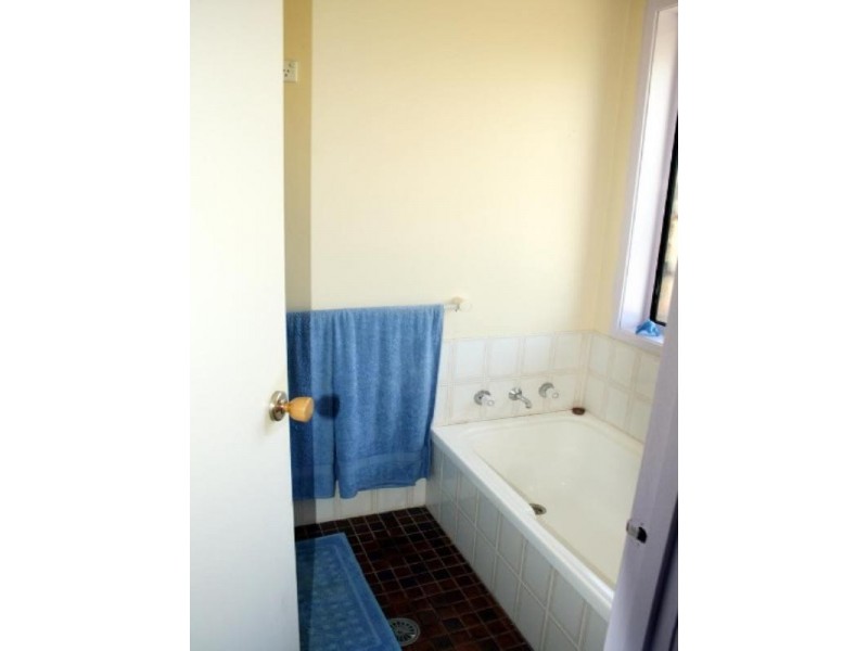 182 Rossi Street, Yass NSW 2582