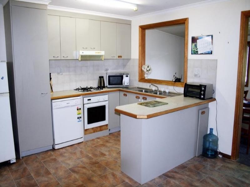 11 Monteagle Street, Binalong NSW 2584