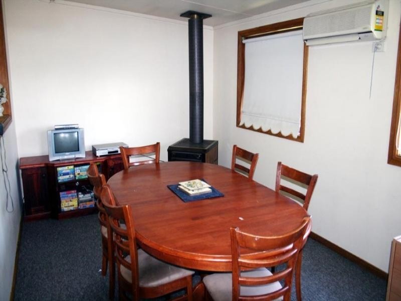 11 Monteagle Street, Binalong NSW 2584