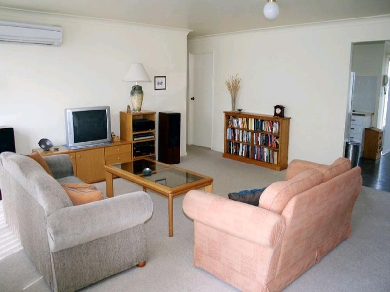 22 Shantalla Crescent, Yass NSW 2582