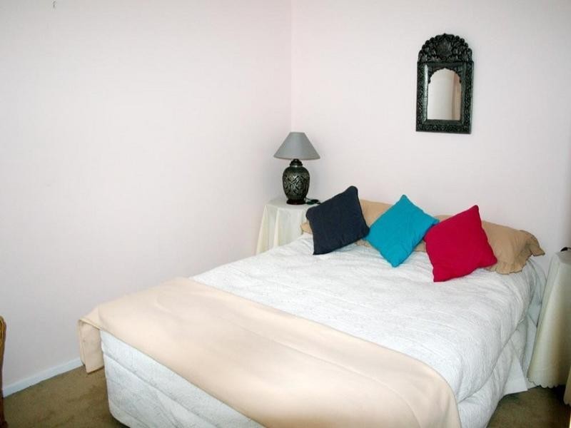 8 Irvine Drive, Yass NSW 2582