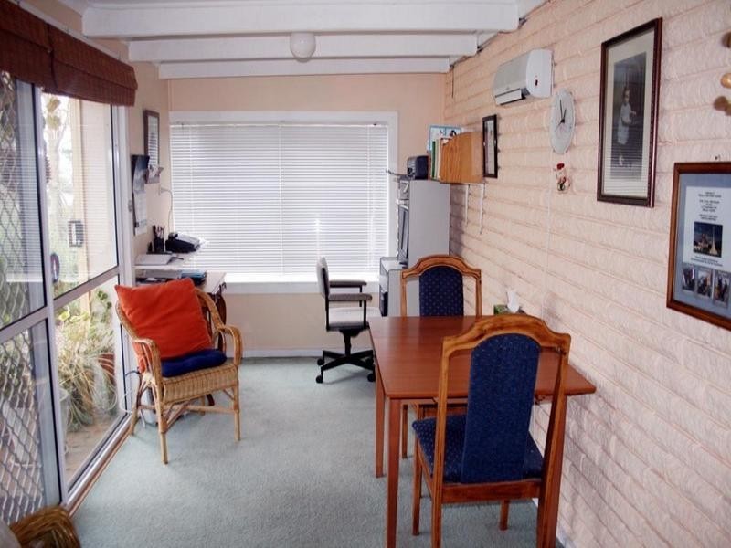 8 Irvine Drive, Yass NSW 2582