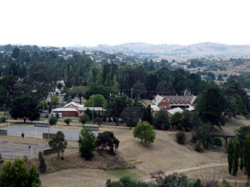 19 Irvine Drive, Yass NSW 2582