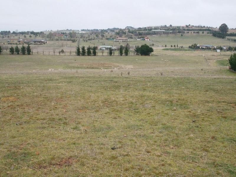 12 Glover Drive, Yass NSW 2582