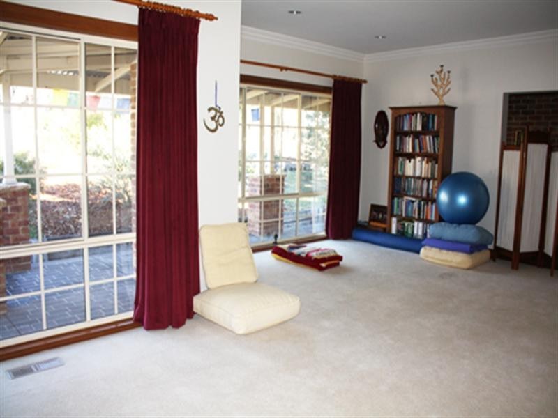 30 Taylor Place, Queanbeyan NSW 2620