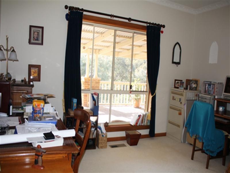 30 Taylor Place, Queanbeyan NSW 2620