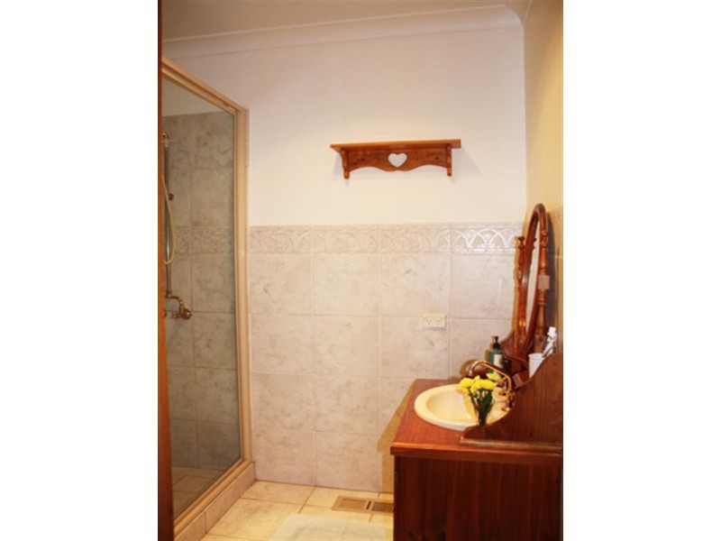 30 Taylor Place, Queanbeyan NSW 2620
