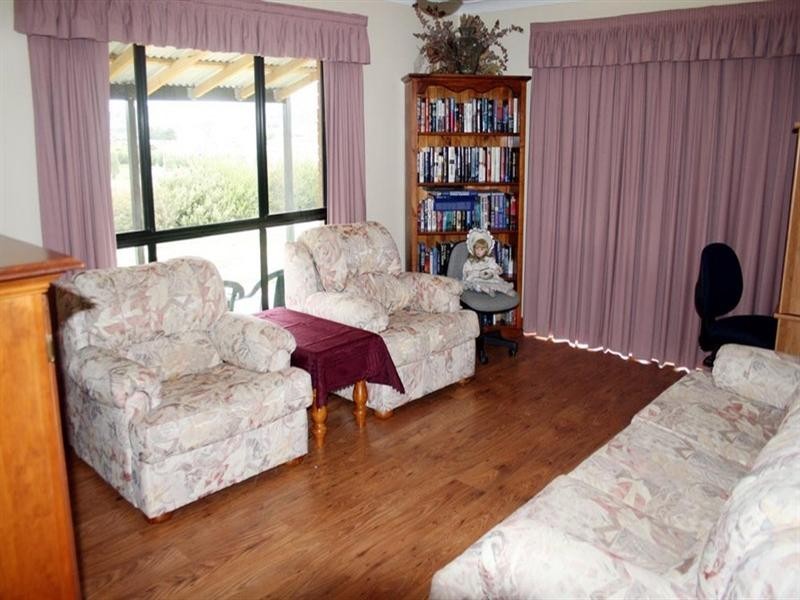 16 River Avenue, Yass NSW 2582