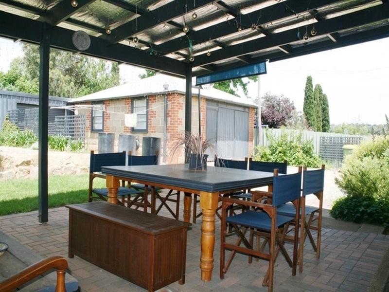 14 Rossi Street, Yass NSW 2582