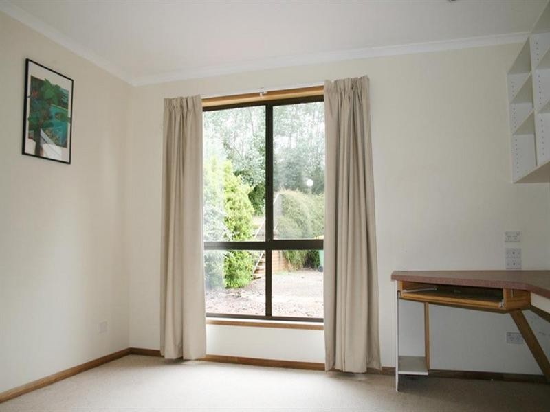 10a Demestre Street, Yass NSW 2582