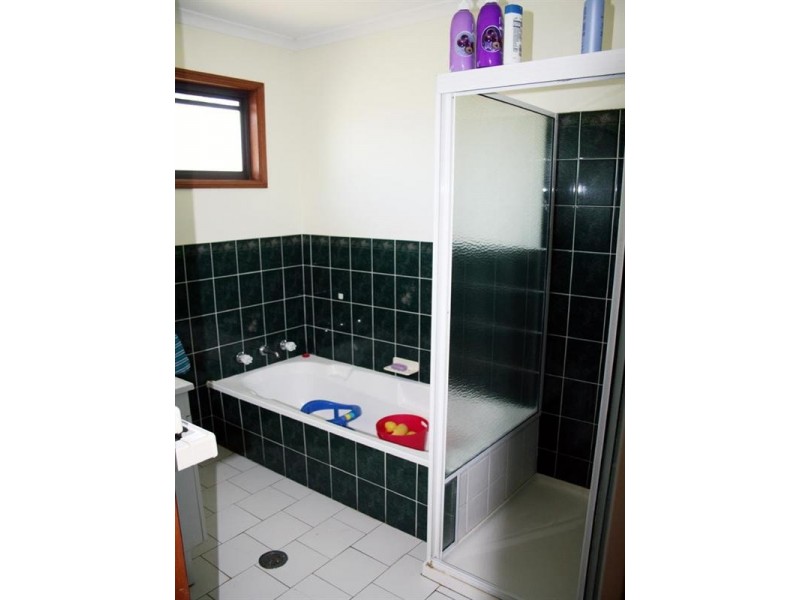 11 Monteagle Street, Binalong NSW 2584