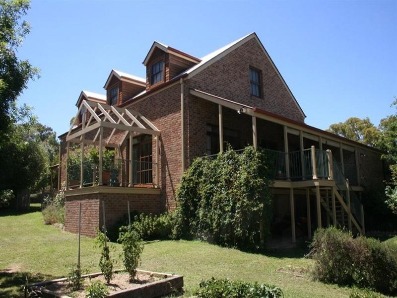 8a Shearsby Crescent, Yass NSW 2582