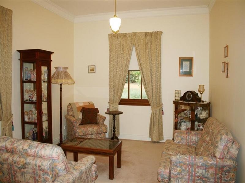 8a Shearsby Crescent, Yass NSW 2582