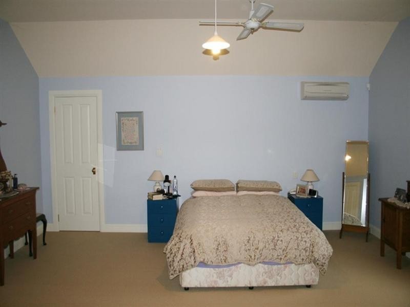 8a Shearsby Crescent, Yass NSW 2582