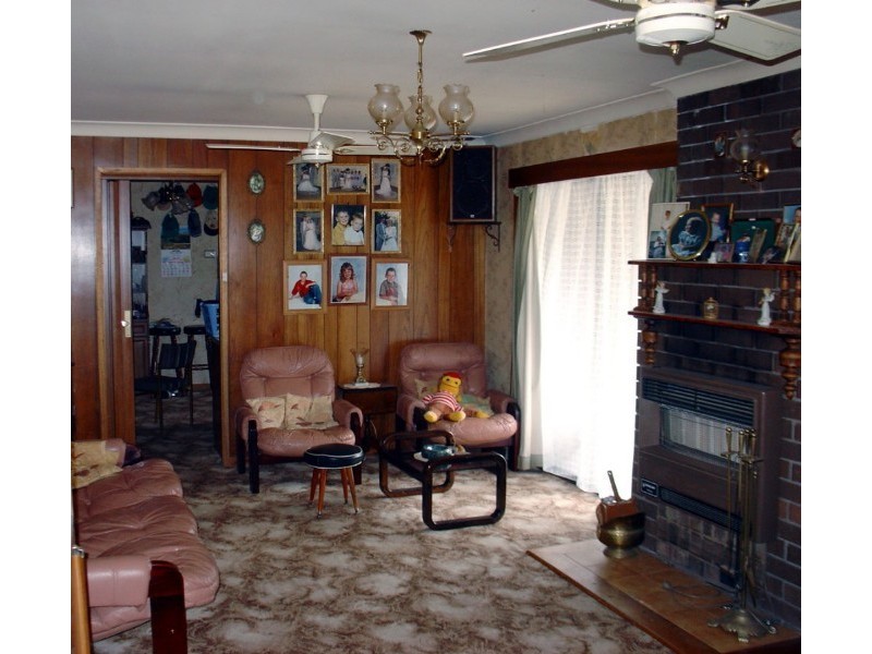 10 Monteagle Street, Binalong NSW 2584