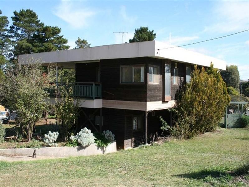 98 Biala Street, Gunning NSW 2581