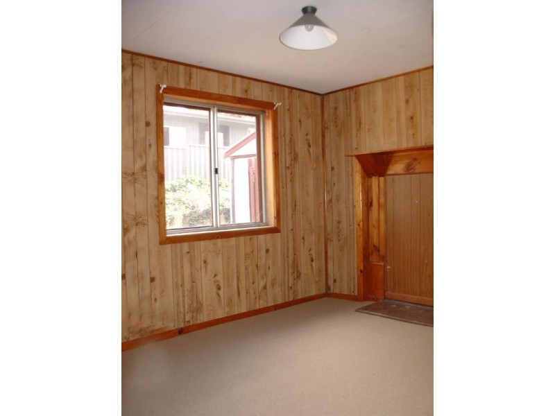 85 Rossi Street, Yass NSW 2582