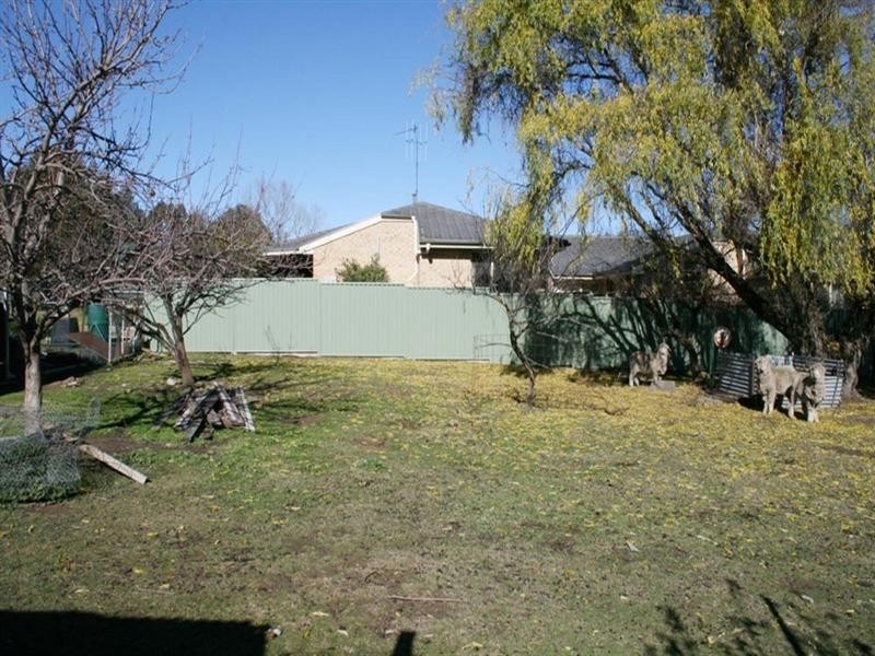 17 Orion Street, Yass NSW 2582