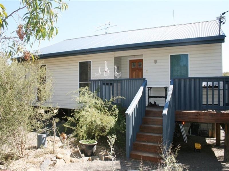 7 Monteagle Street, Binalong NSW 2584