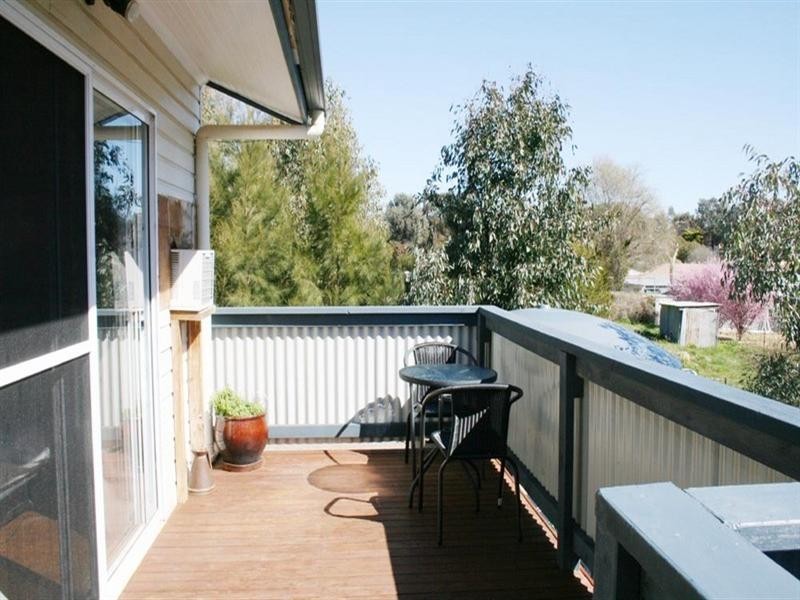 7 Monteagle Street, Binalong NSW 2584
