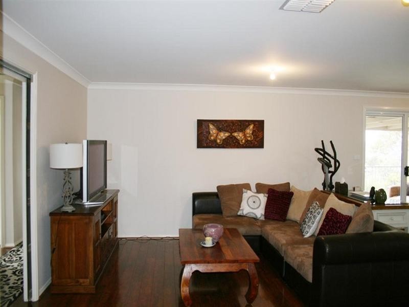 4 Clifton Place, Yass NSW 2582