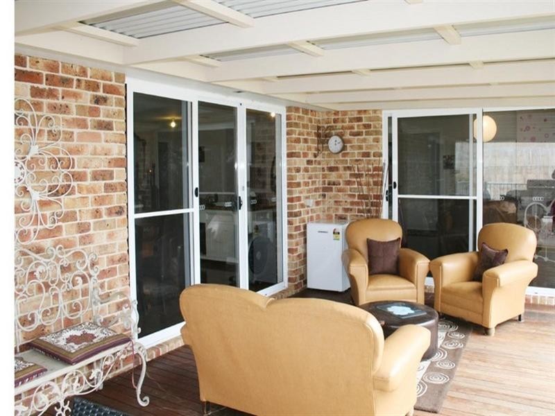 4 Clifton Place, Yass NSW 2582