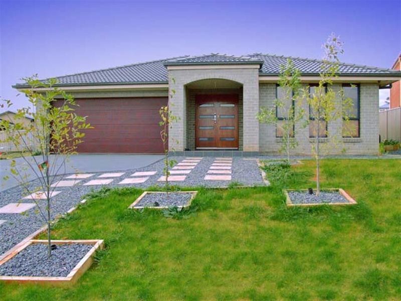 6 Settlers Court, Yass NSW 2582