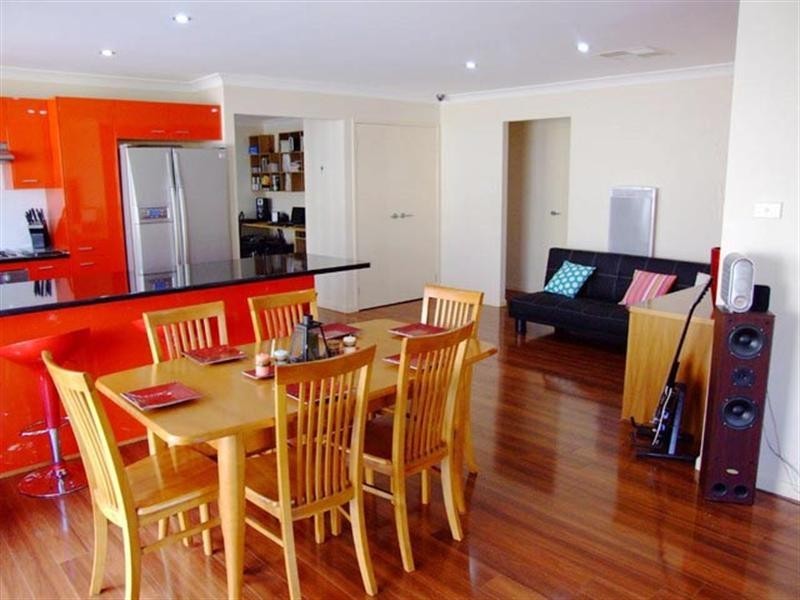 6 Settlers Court, Yass NSW 2582