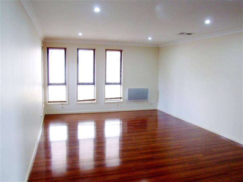 6 Settlers Court, Yass NSW 2582