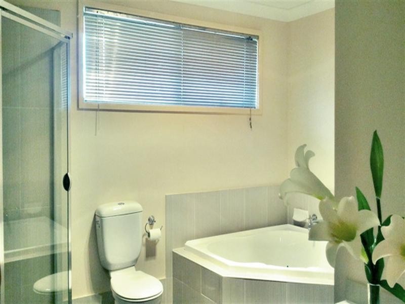 6 Settlers Court, Yass NSW 2582