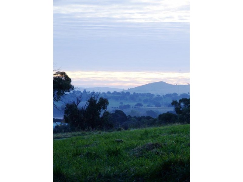 6 Settlers Court, Yass NSW 2582