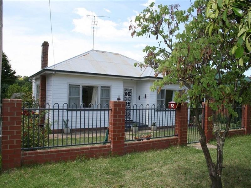 22 Shaw Street, Yass NSW 2582