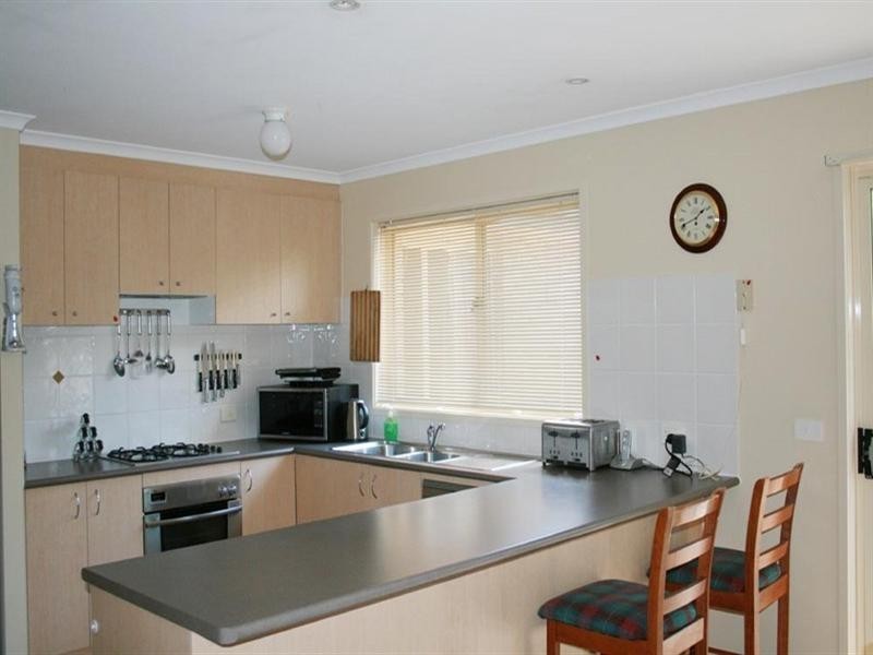 6 Brennan Street, Yass NSW 2582