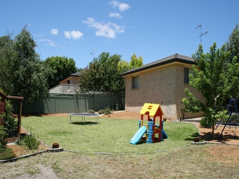6 Brennan Street, Yass NSW 2582