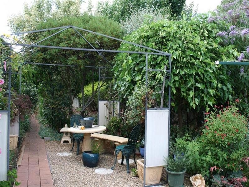 8 Stubbs Place, Yass NSW 2582