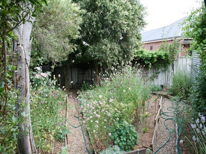 8 Stubbs Place, Yass NSW 2582