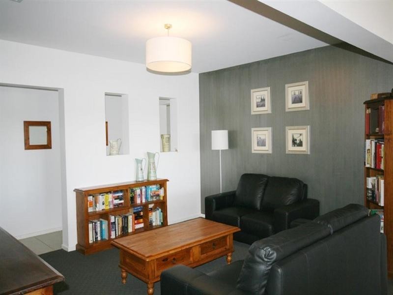 9 Wilson Place, Yass NSW 2582