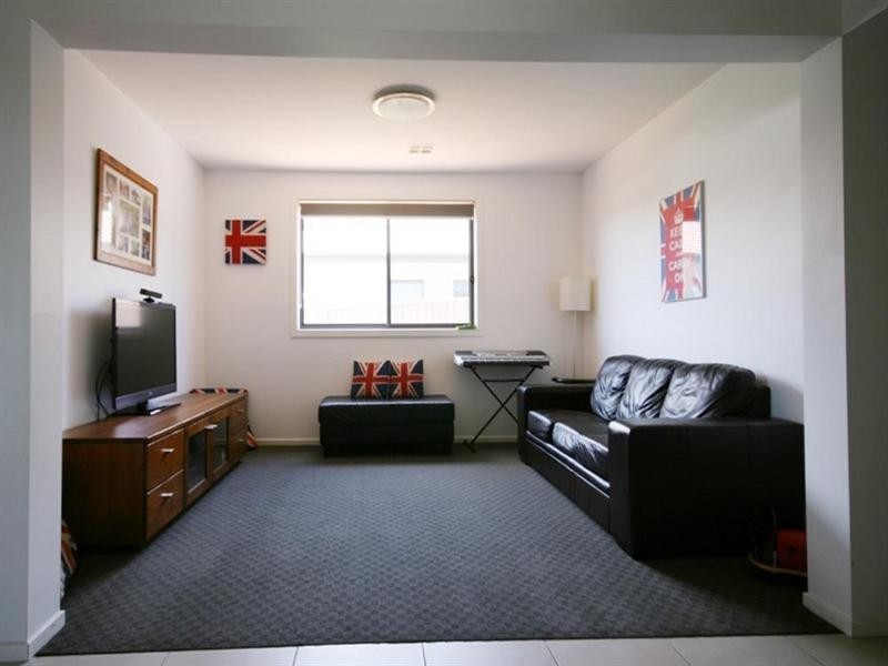 9 Wilson Place, Yass NSW 2582